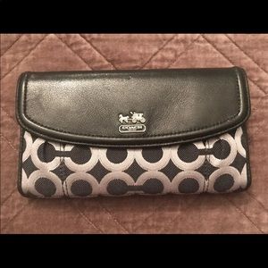 Women’s Coach Wallet